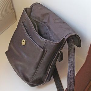Fossil vintage crossbody leather Bag EUC
